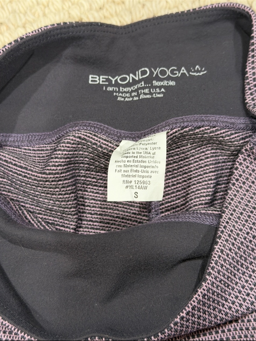 Beyond Yoga textured leggings